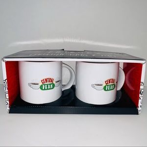 New in Box TV Show Friends Central Perk 15 Oz Ceramic Mug 2 Pack